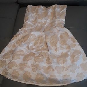 Women's dress